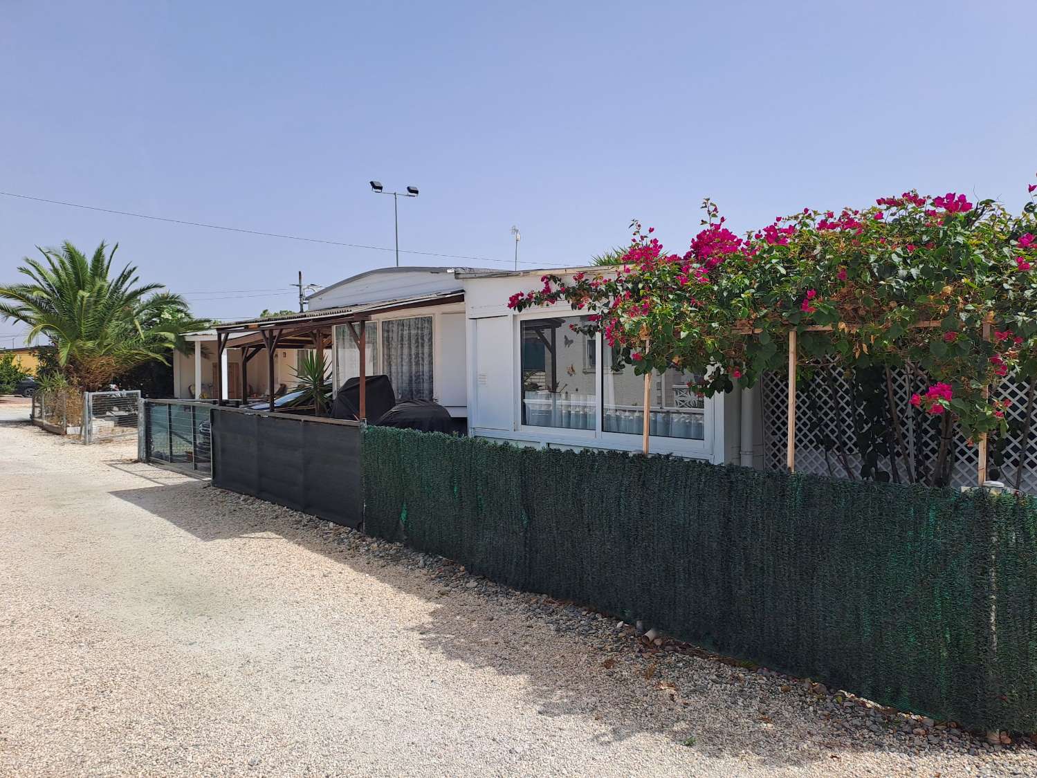 Spacious Mobile Home with Multiple Extensions – Catral/Crevillente Area