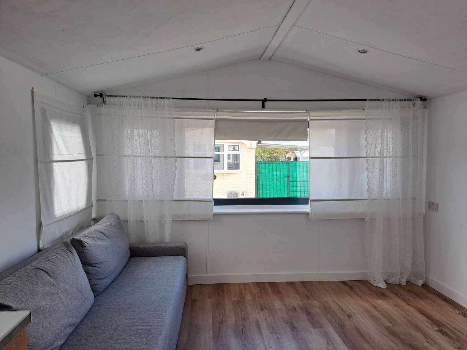 Amazing willerby Rio on residential site with pool