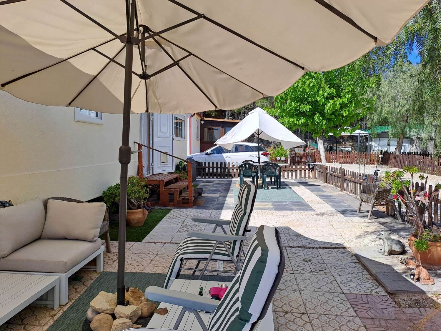 A fanatstic Eurocasa Park Home with communal pool