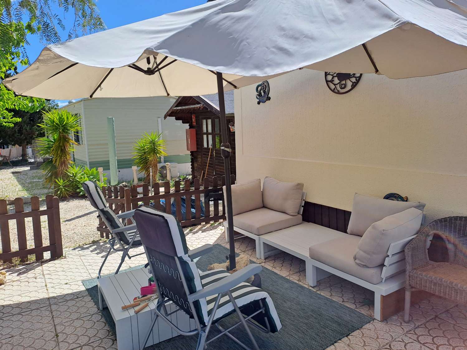 A fanatstic Eurocasa Park Home with communal pool