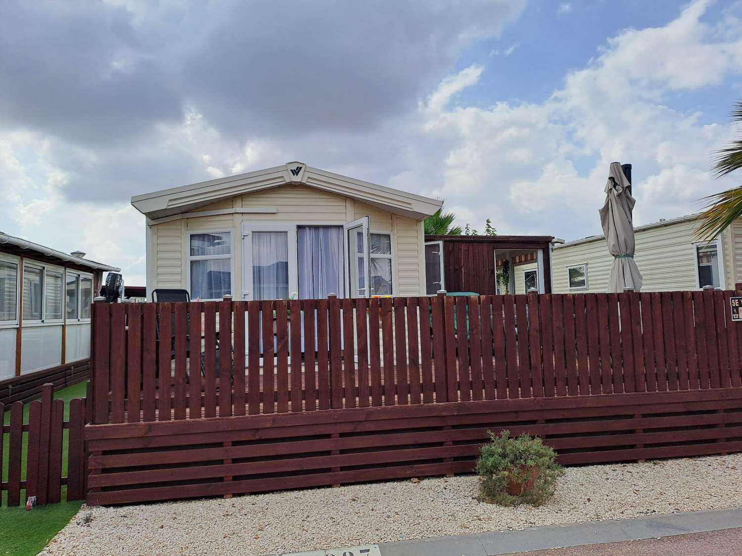Amazing Willerby Brockenhurst with lots of facilities