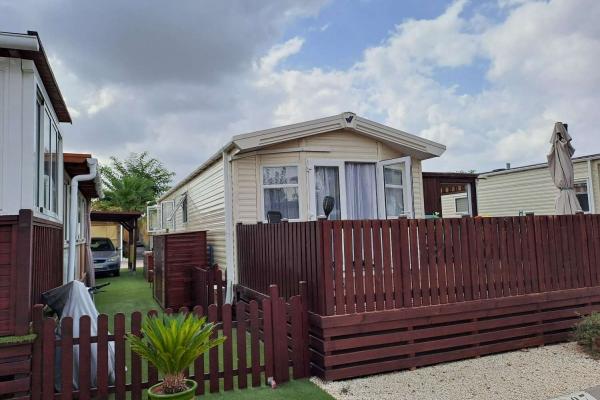 Amazing Willerby Brockenhurst with lots of facilities