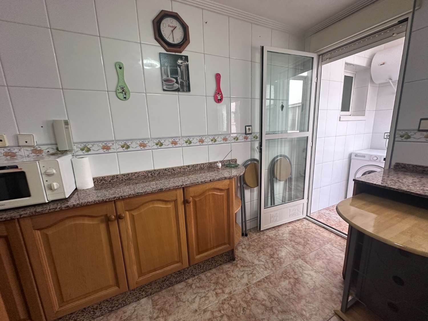 Spacious 4-Bedroom Apartment in the Heart of Catral