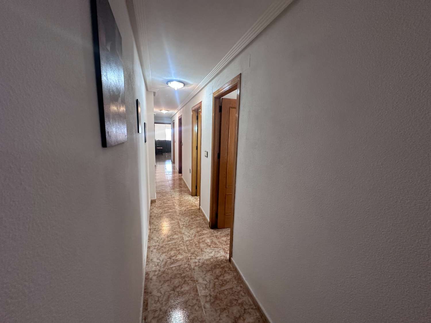 Spacious 4-Bedroom Apartment in the Heart of Catral