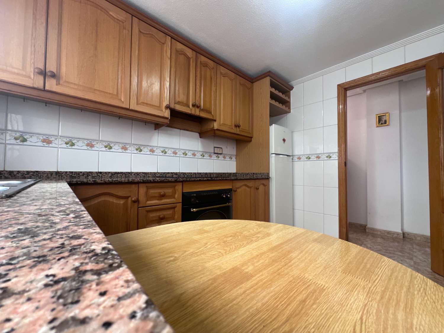 Spacious 4-Bedroom Apartment in the Heart of Catral