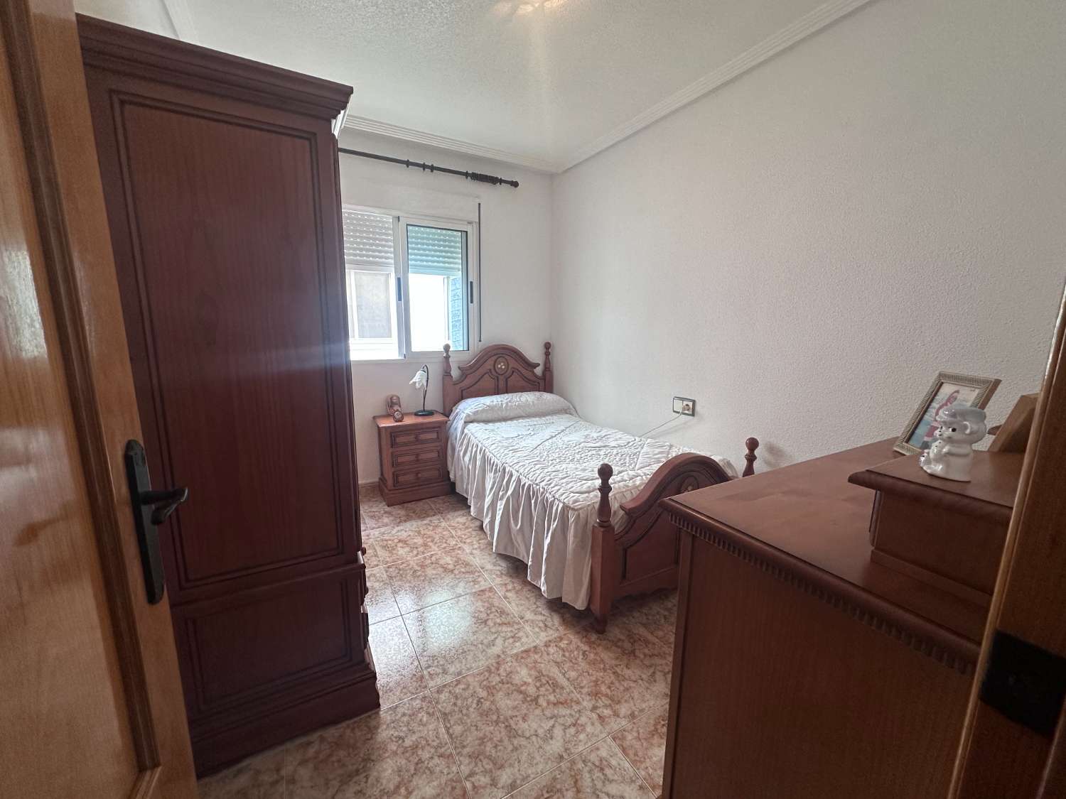 Spacious 4-Bedroom Apartment in the Heart of Catral
