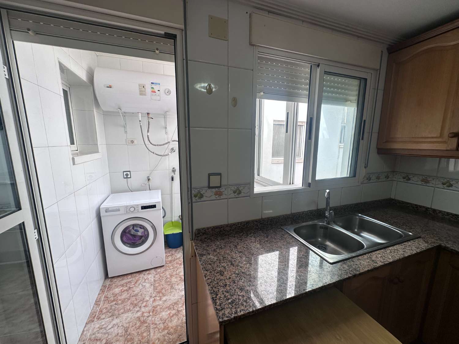 Spacious 4-Bedroom Apartment in the Heart of Catral