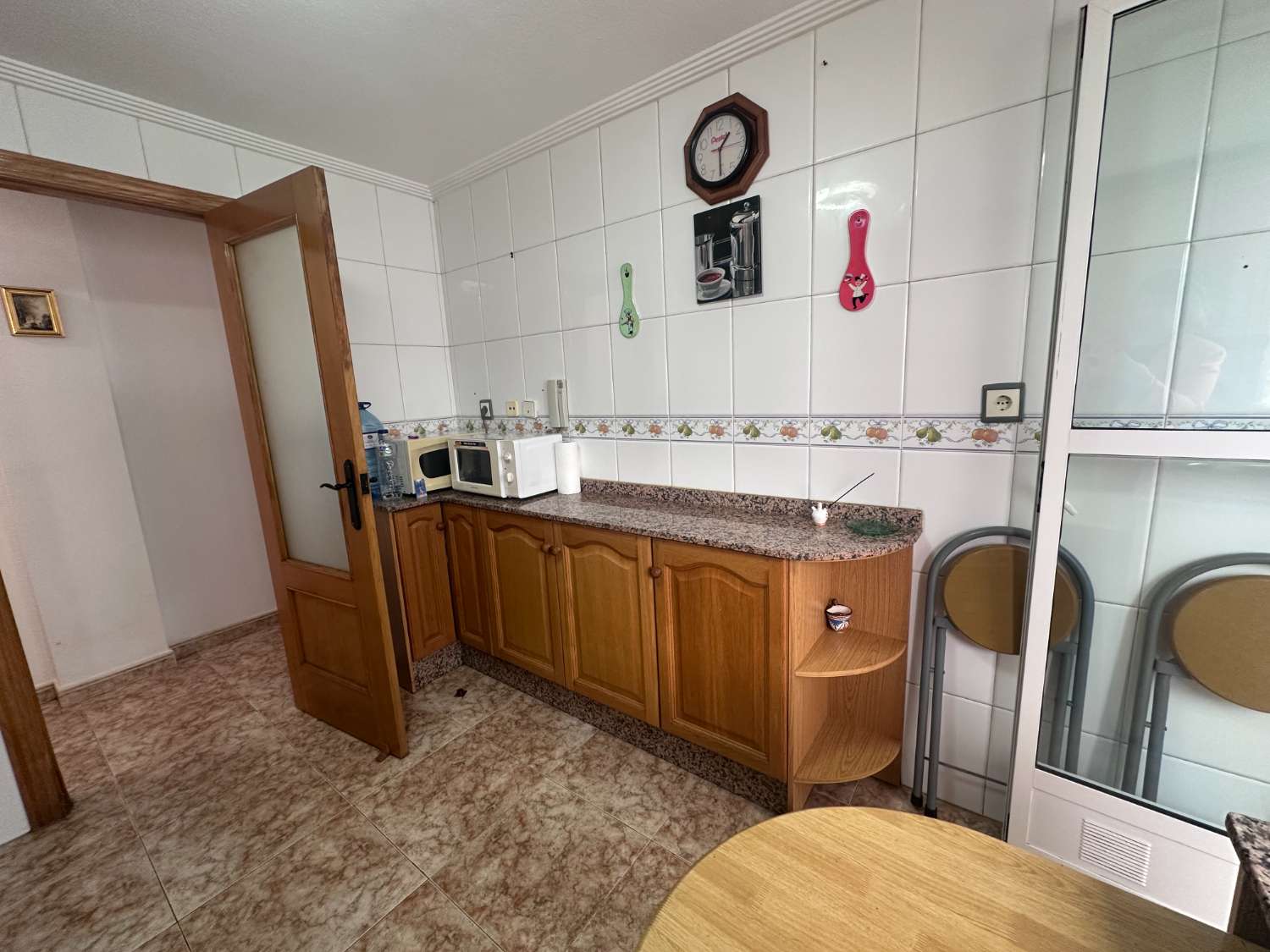 Spacious 4-Bedroom Apartment in the Heart of Catral