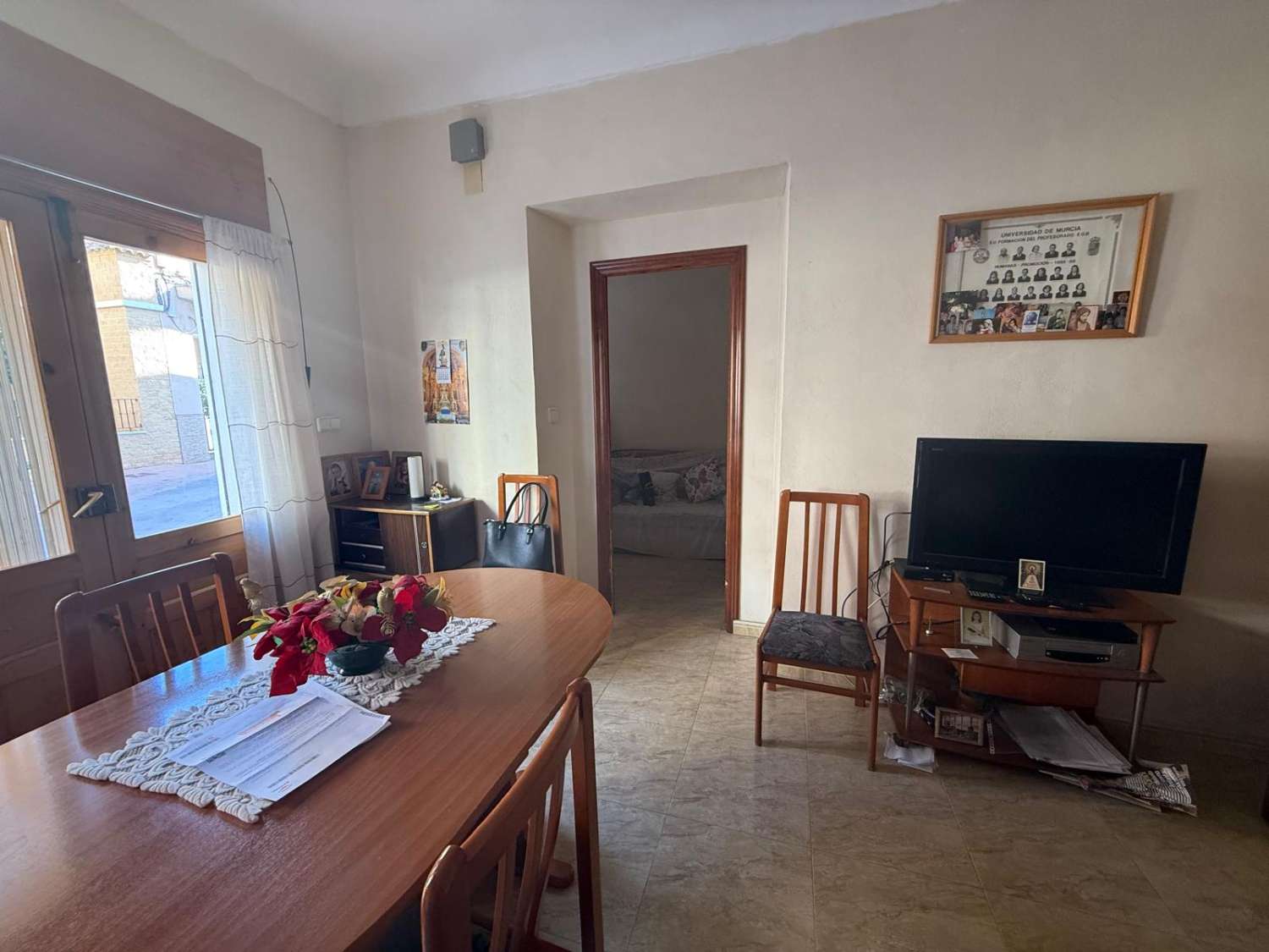 Central Catral Townhouse with Land and Dual Access – Ideal for Home, Business or Development