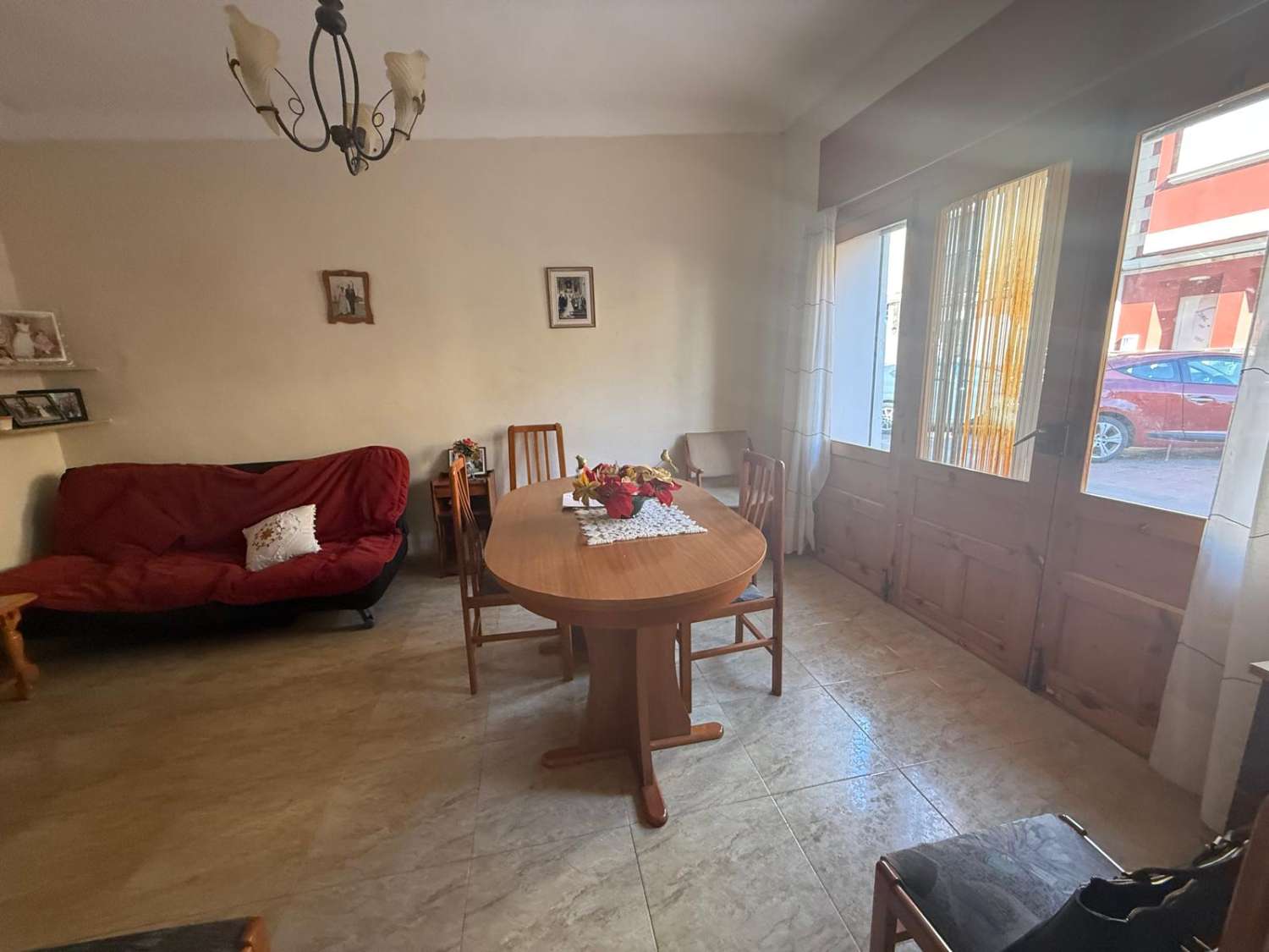Central Catral Townhouse with Land and Dual Access – Ideal for Home, Business or Development