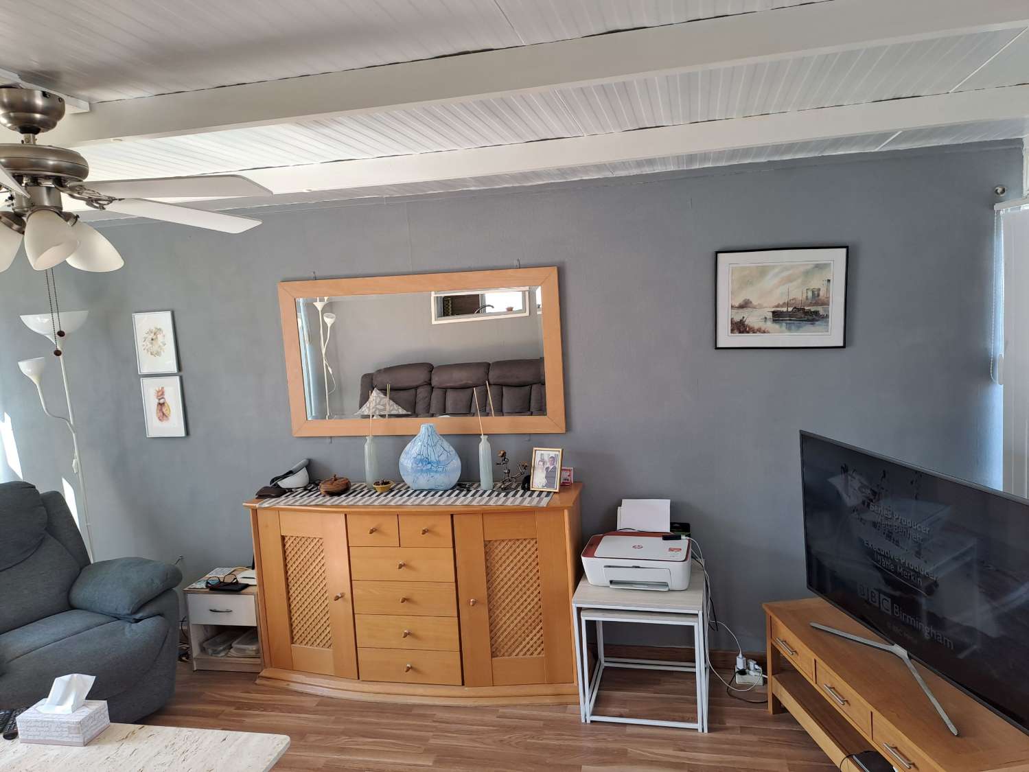 Mobile home with conservatory on private site