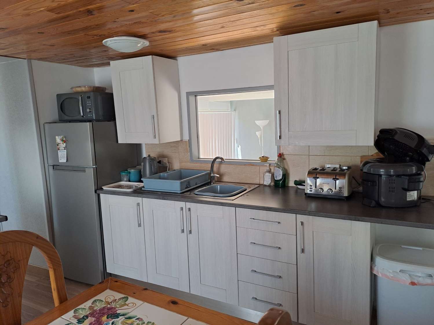 Mobile home with conservatory on private site
