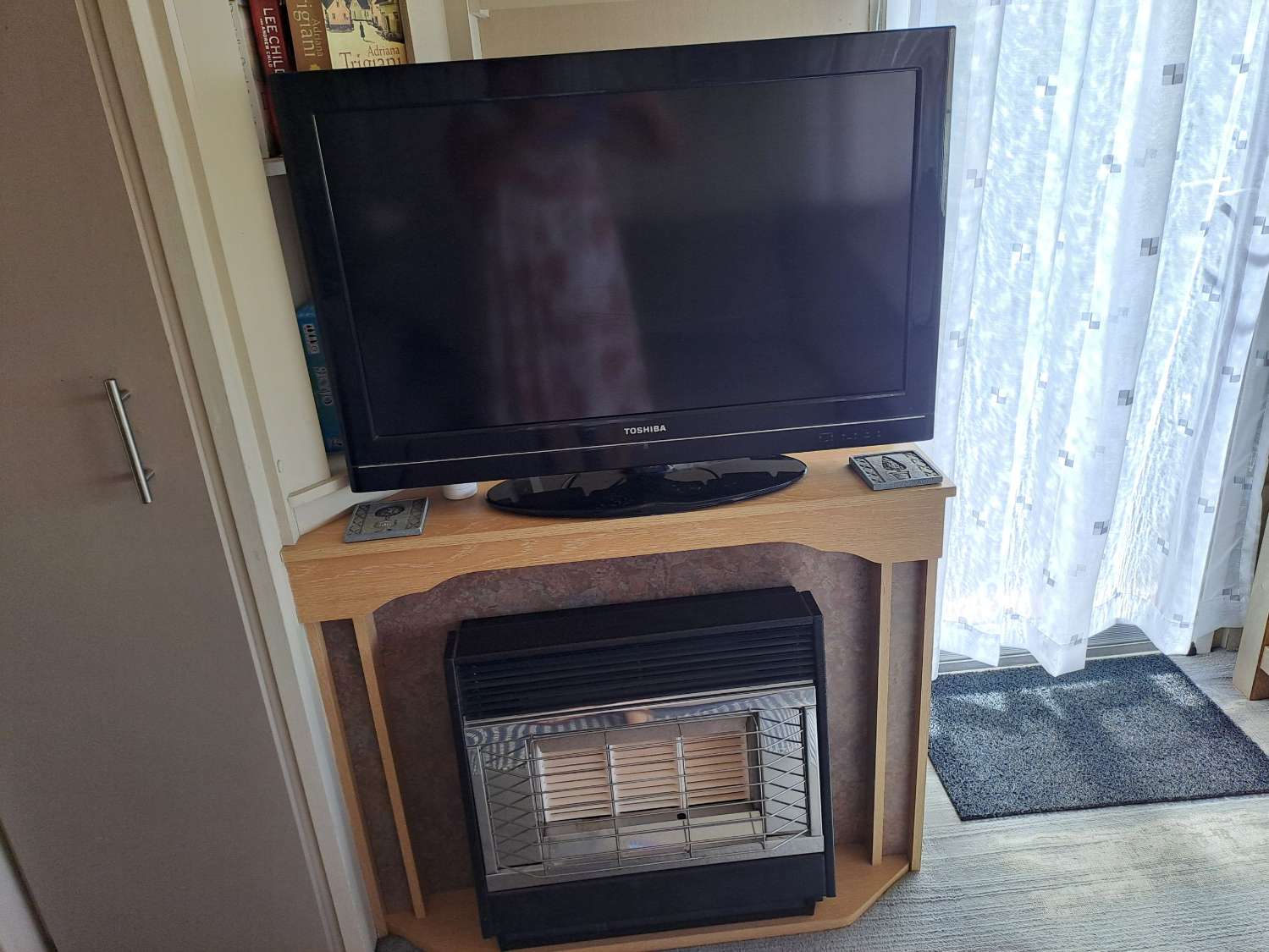 1 bed mobile home with communal pool