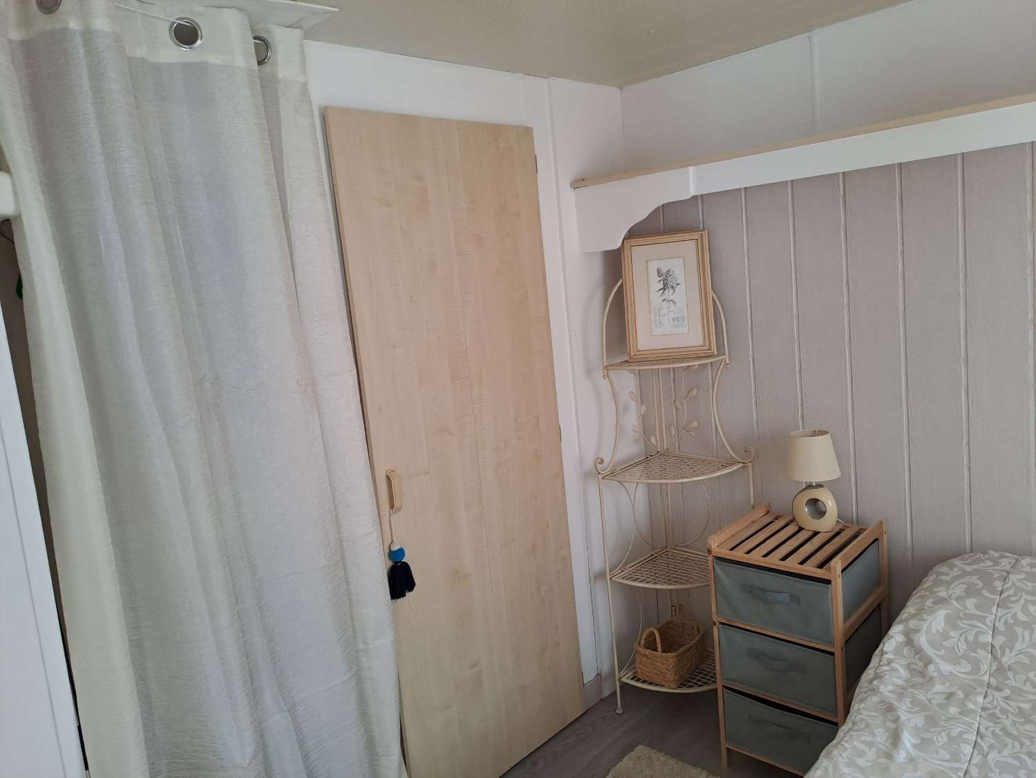 1 bed mobile home with communal pool