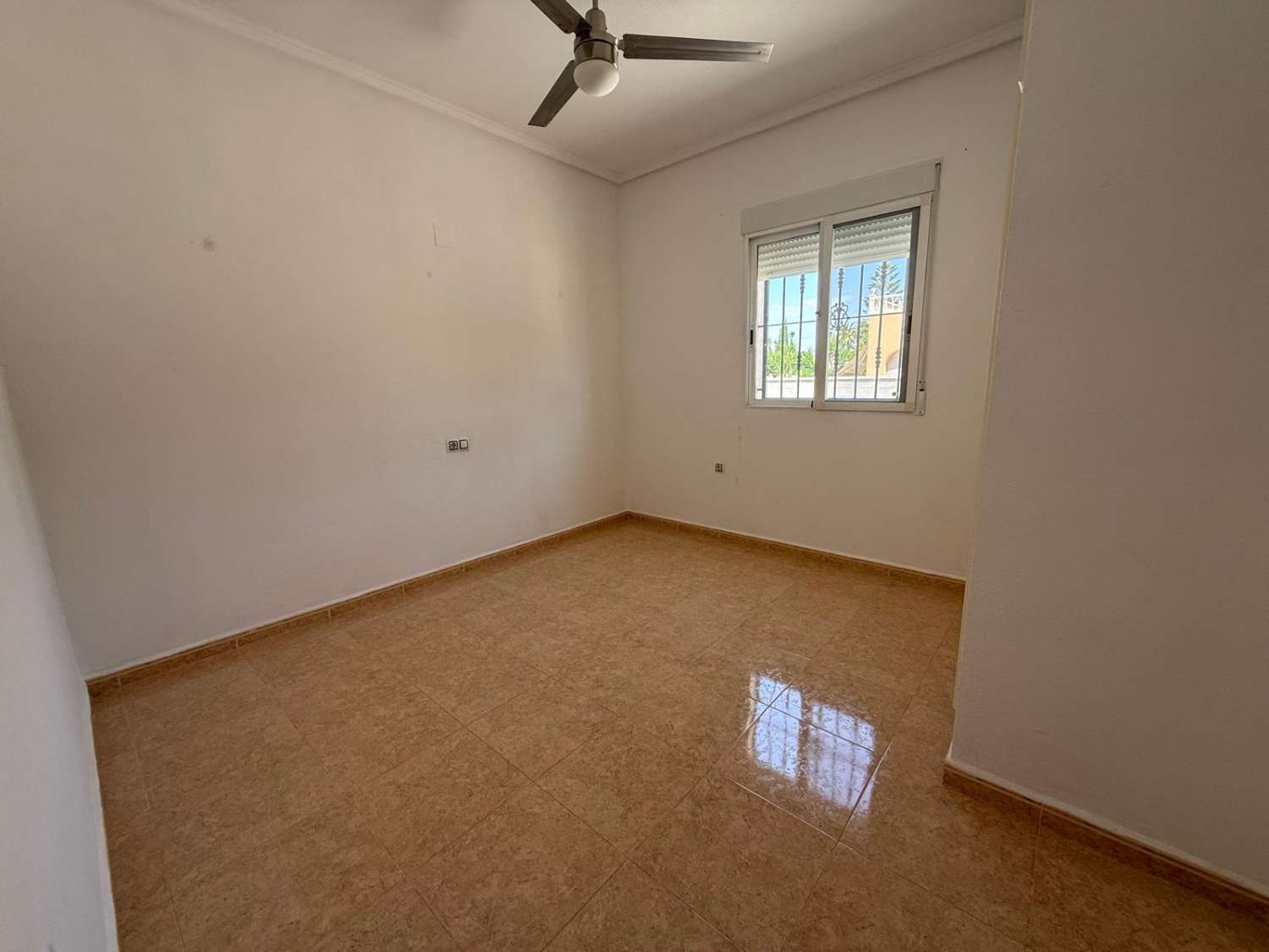 Fantastic 3 Bedroom Villa with Private Pool and Countryside Views in Catral – Reduced for a September Sale
