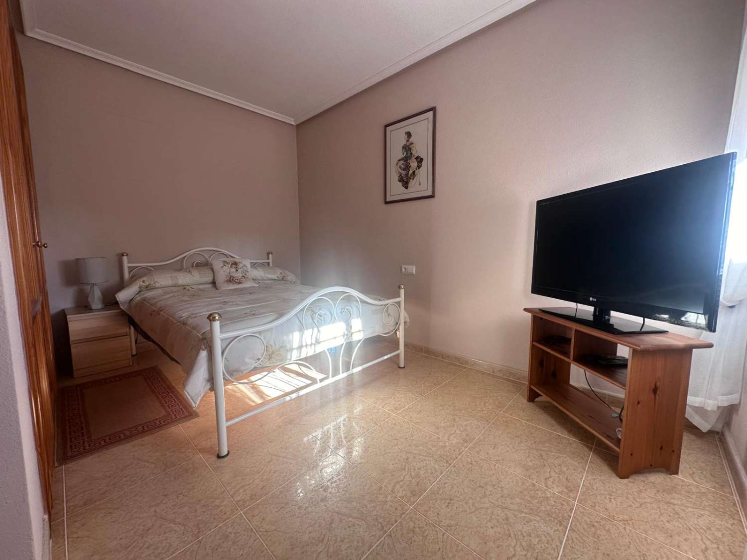 Beautifully Presented 3-Bedroom Villa for Sale in the Catral Countryside