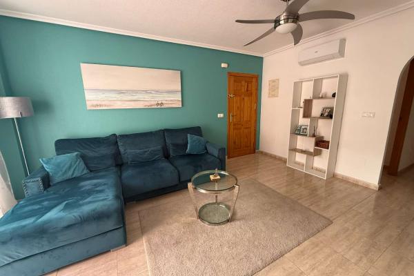 Beautiful First Floor Apartment With Spacious Private So...