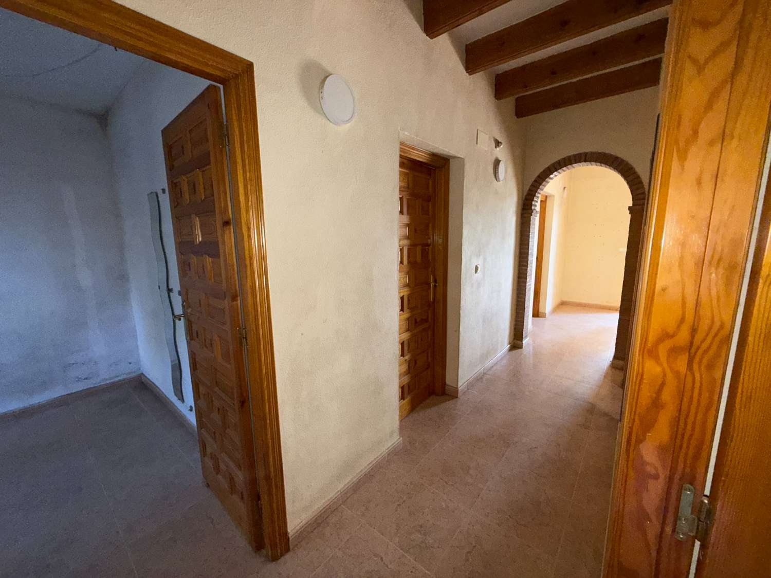 Spacious 4-Bedroom Villa with Pool, Roof Terrace & Garden – Great Potential with Modest Investment