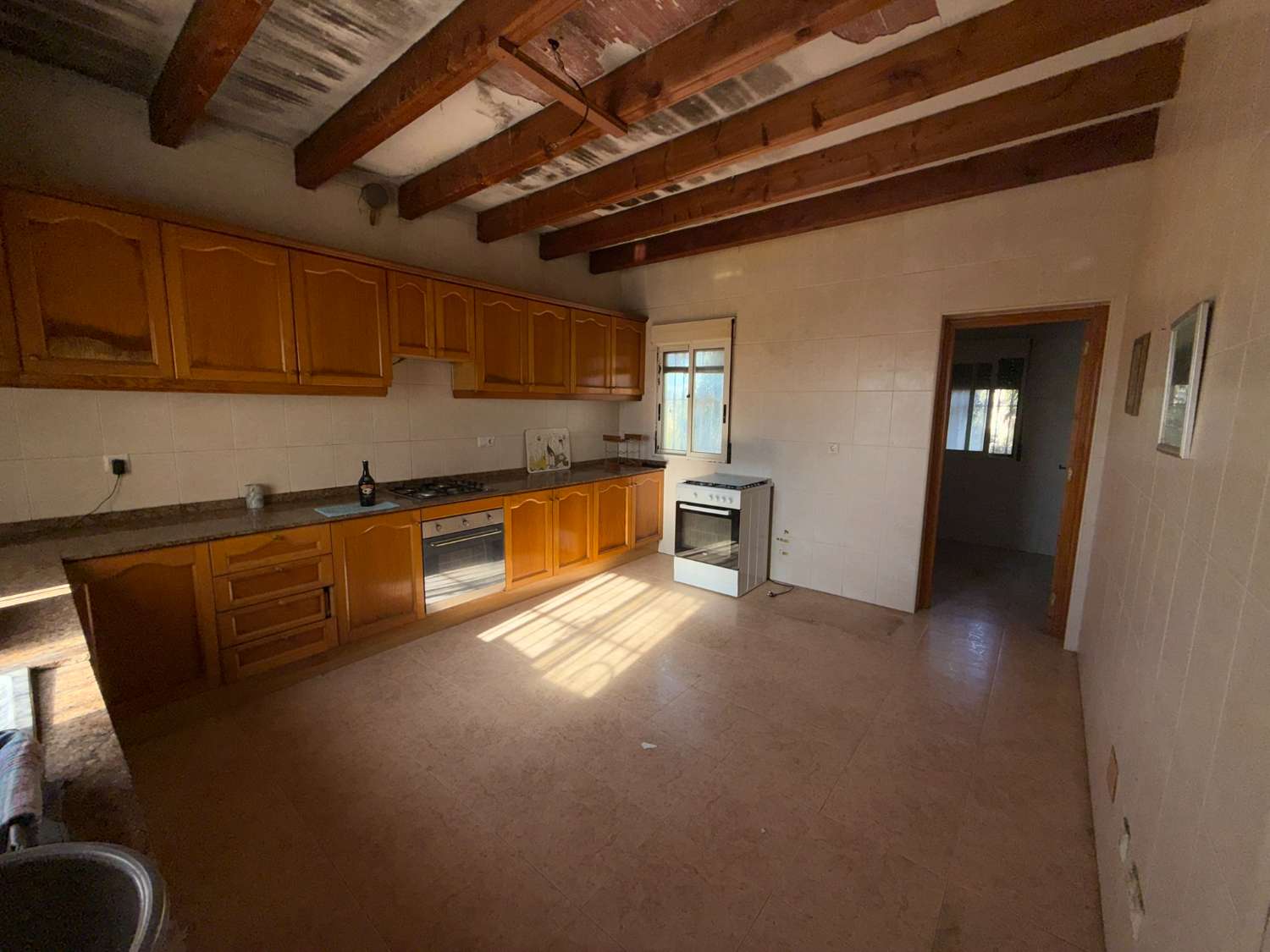 Spacious 4-Bedroom Villa with Pool, Roof Terrace & Garden – Great Potential with Modest Investment