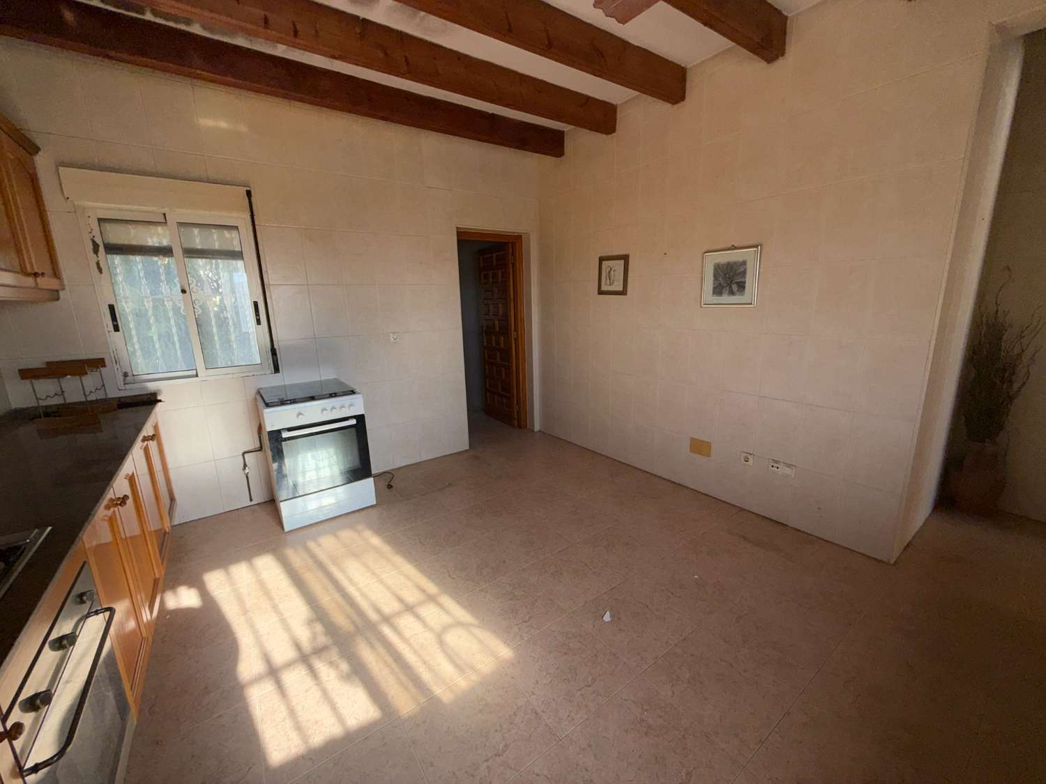 Spacious 4-Bedroom Villa with Pool, Roof Terrace & Garden – Great Potential with Modest Investment