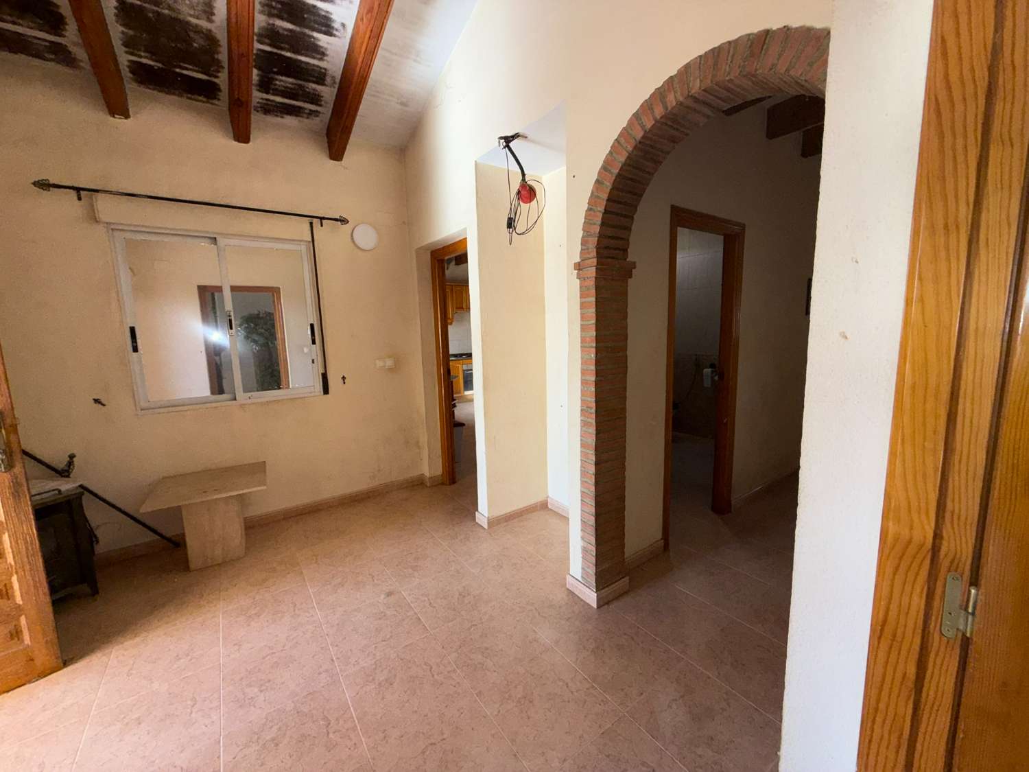 Spacious 4-Bedroom Villa with Pool, Roof Terrace & Garden – Great Potential with Modest Investment