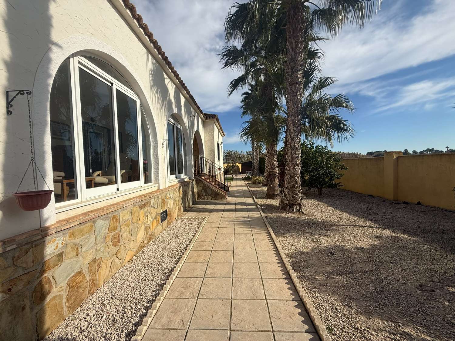 Beautiful 4 Bedroom Country Villa with Pool, Outdoor Kitchen and Open Views