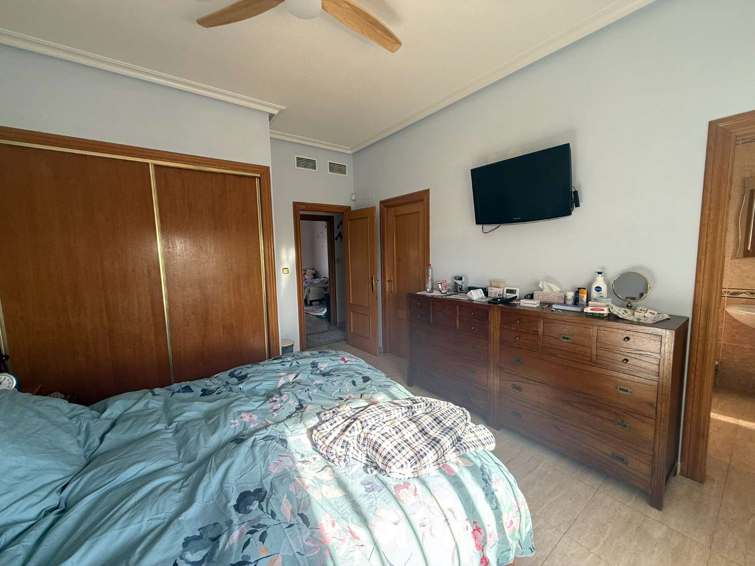 Beautiful 4 Bedroom Country Villa with Pool, Outdoor Kitchen and Open Views