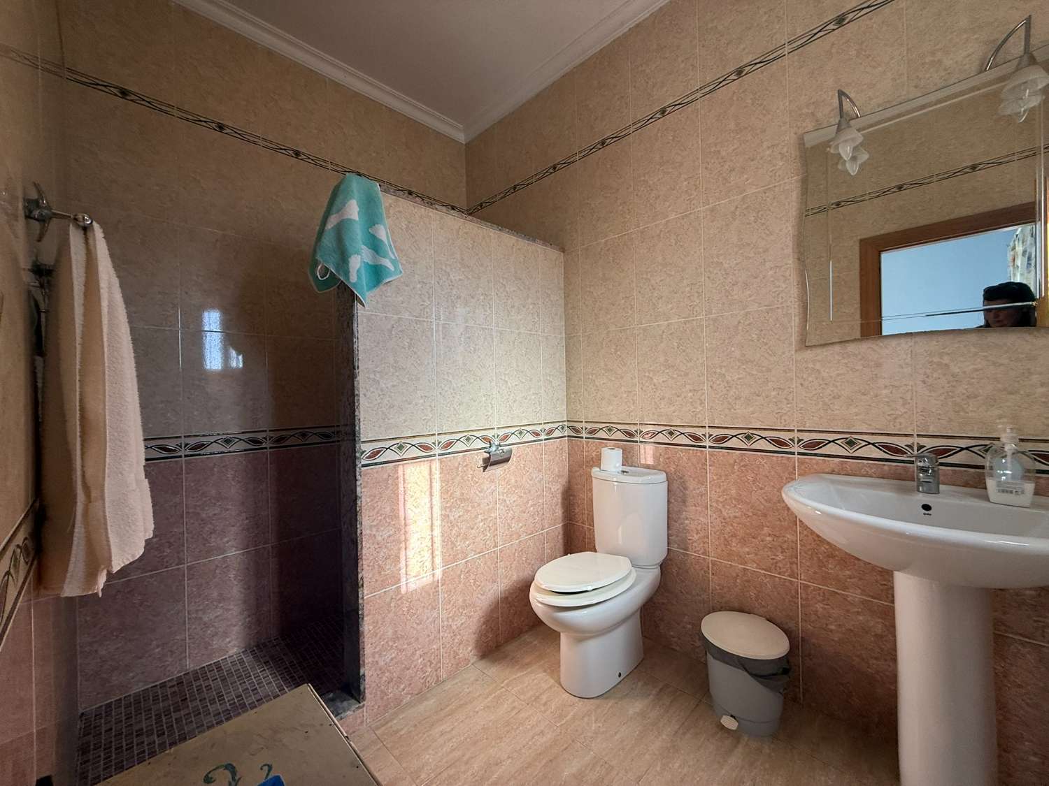 Beautiful 4 Bedroom Country Villa with Pool, Outdoor Kitchen and Open Views