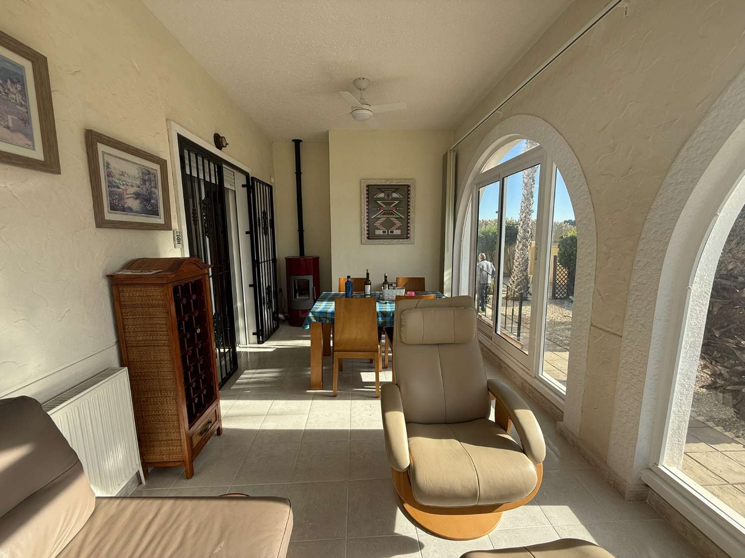 Beautiful 4 Bedroom Country Villa with Pool, Outdoor Kitchen and Open Views