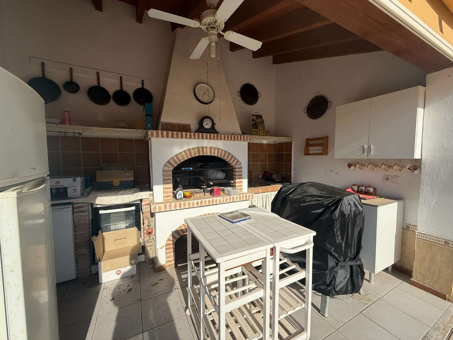 Beautiful 4 Bedroom Country Villa with Pool, Outdoor Kitchen and Open Views