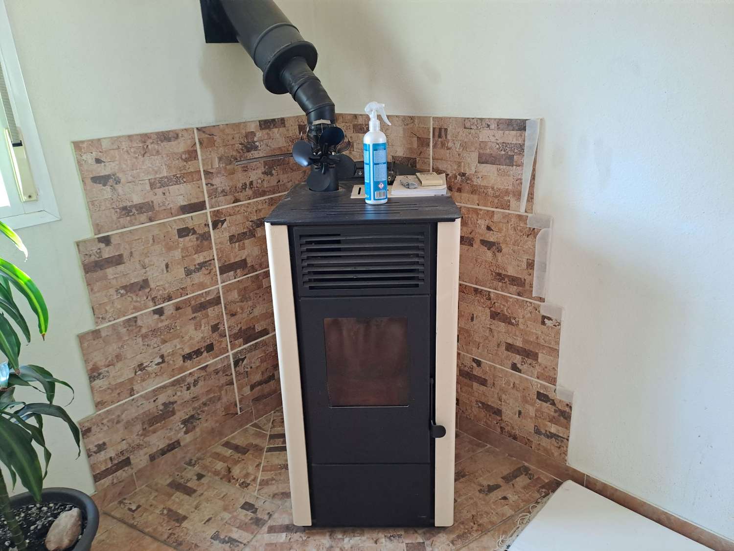 A spacious park home on residential site