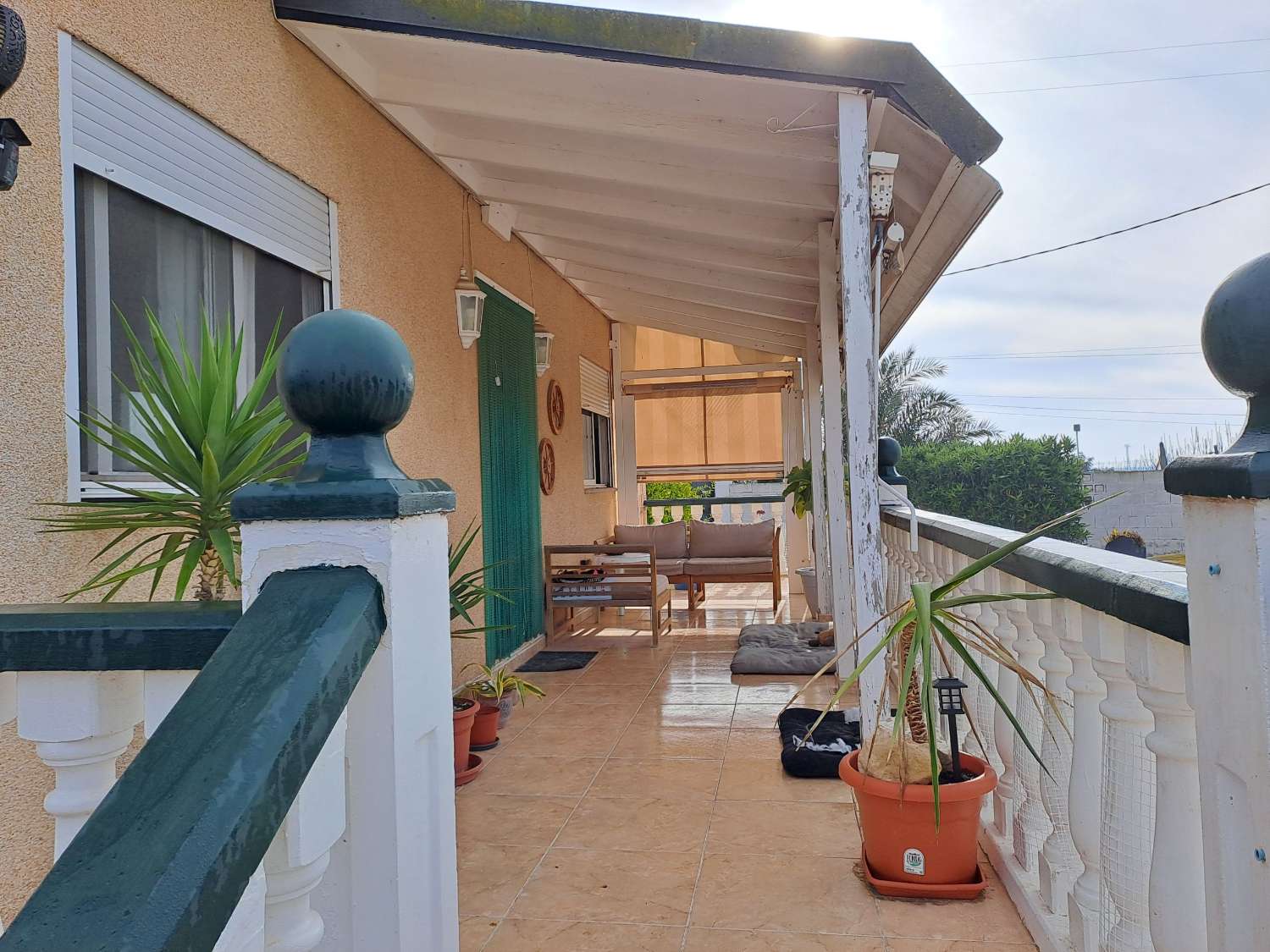 A spacious park home on residential site