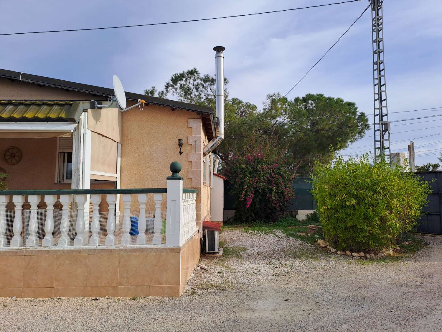 A spacious park home on residential site