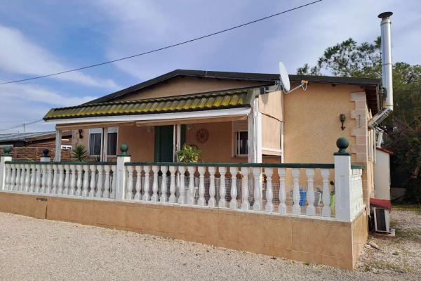 A spacious park home on residential site