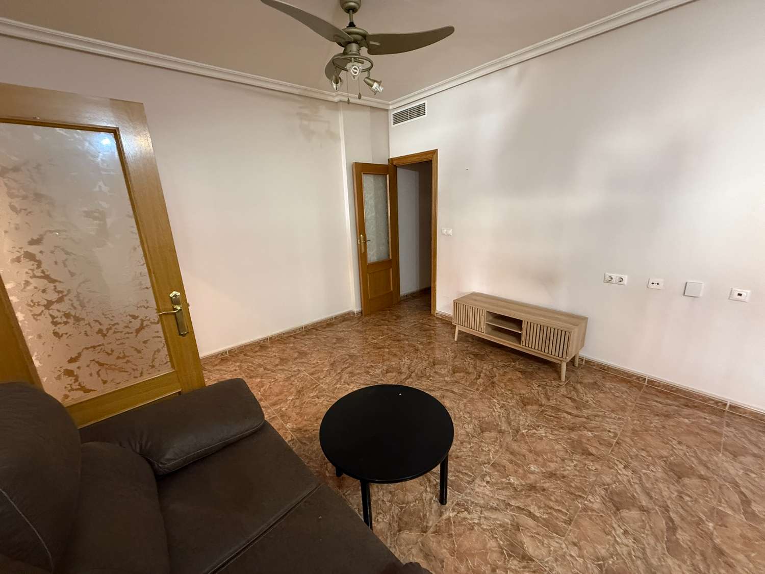 Spacious 2 Bedroom Ground Floor Apartment for Long-Term Rent in Catral