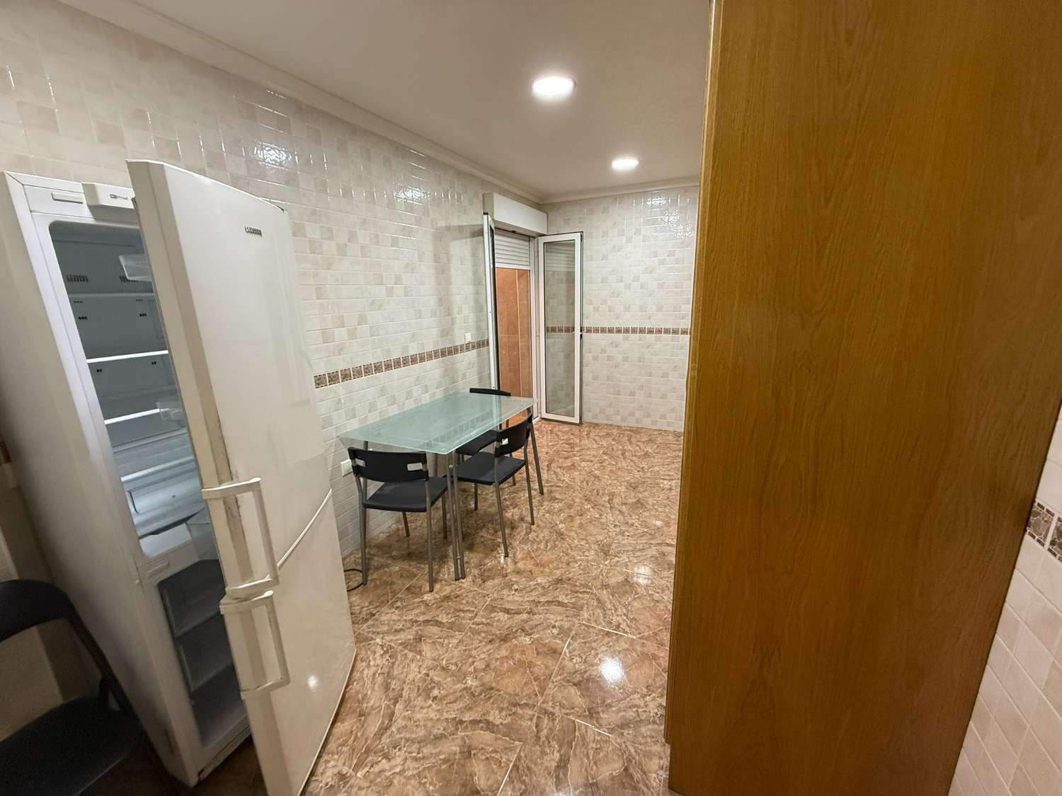 Spacious 2 Bedroom Ground Floor Apartment for Long-Term Rent in Catral