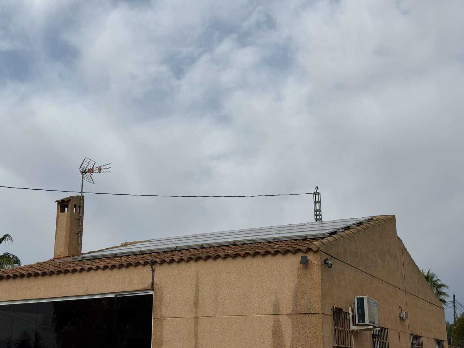 Lovely Country House with pool