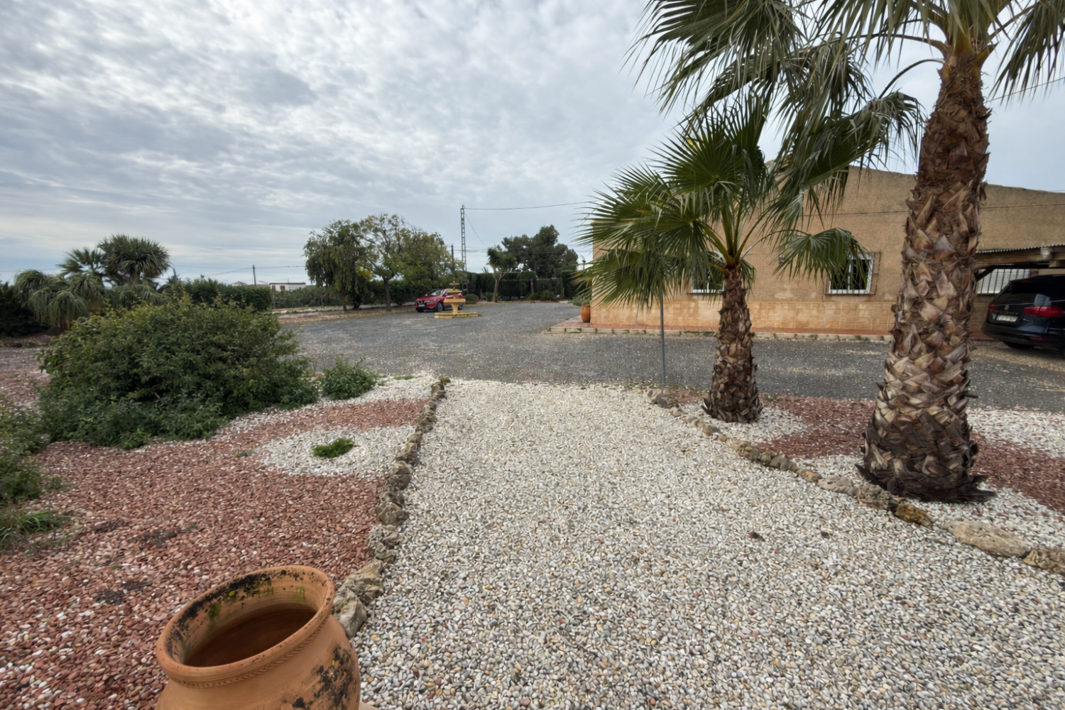 Lovely Country House with pool