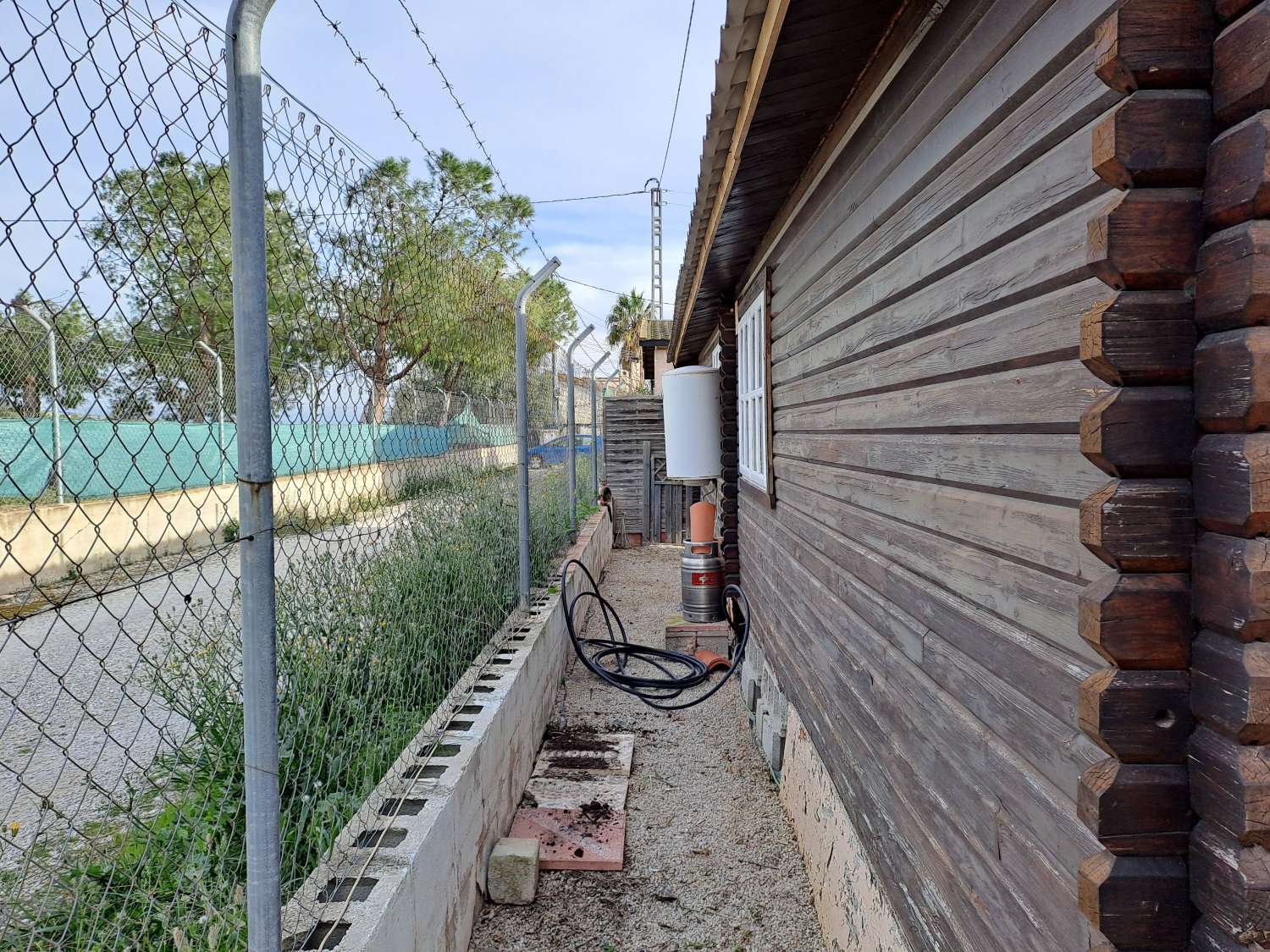 Reform Opportunity – 2 Bedroom Wooden Cabin