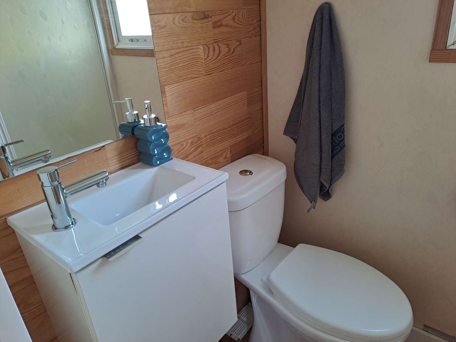 A Sun Roller mobile home on private residential site