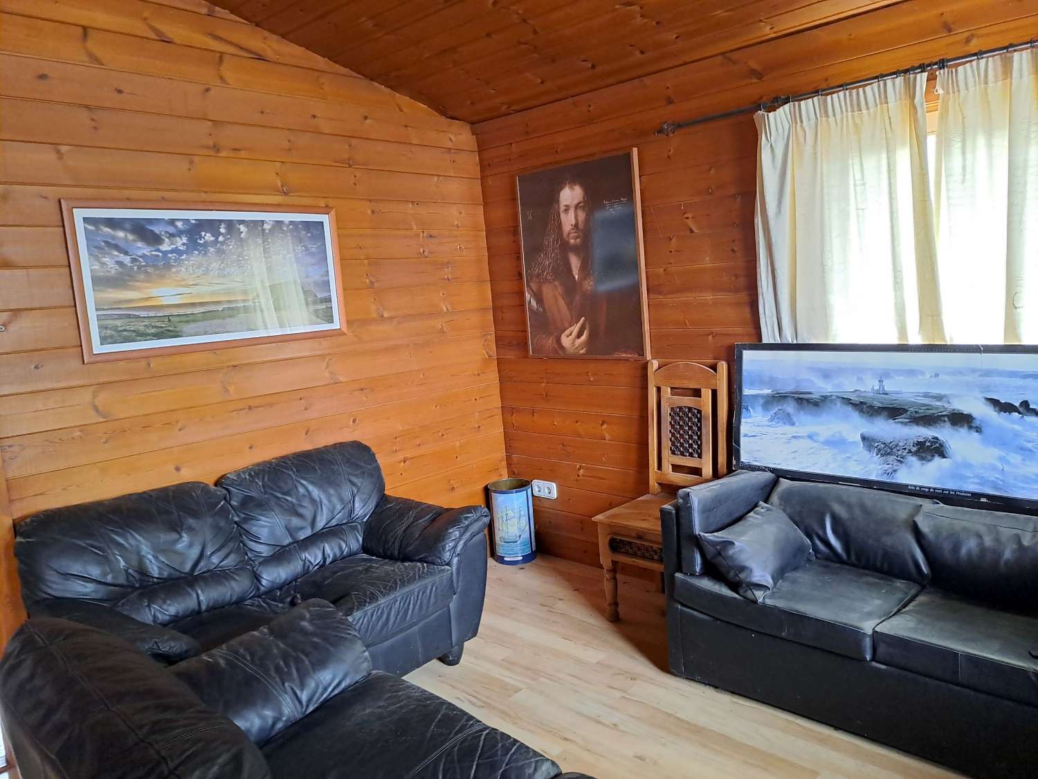 Wood Log Cabin on 400m2 plot