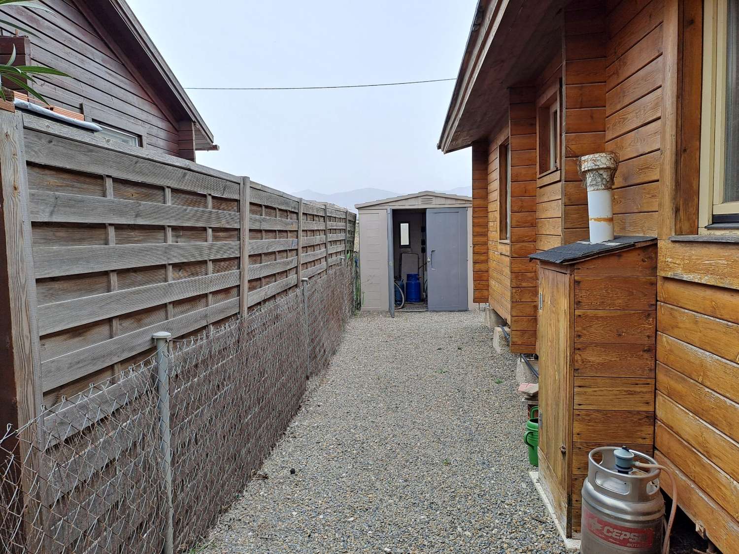 Wood Log Cabin on 400m2 plot
