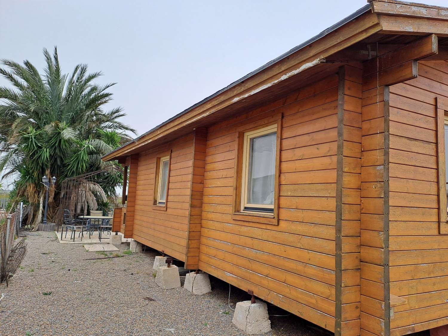 Wood Log Cabin on 400m2 plot