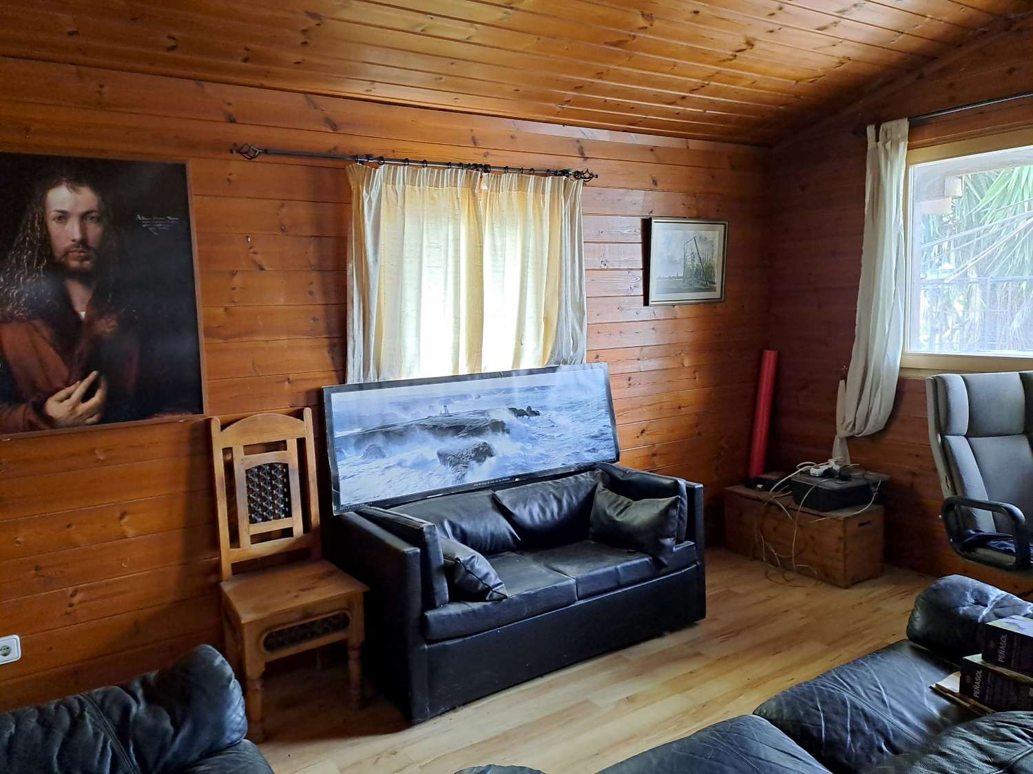 Wood Log Cabin on 400m2 plot