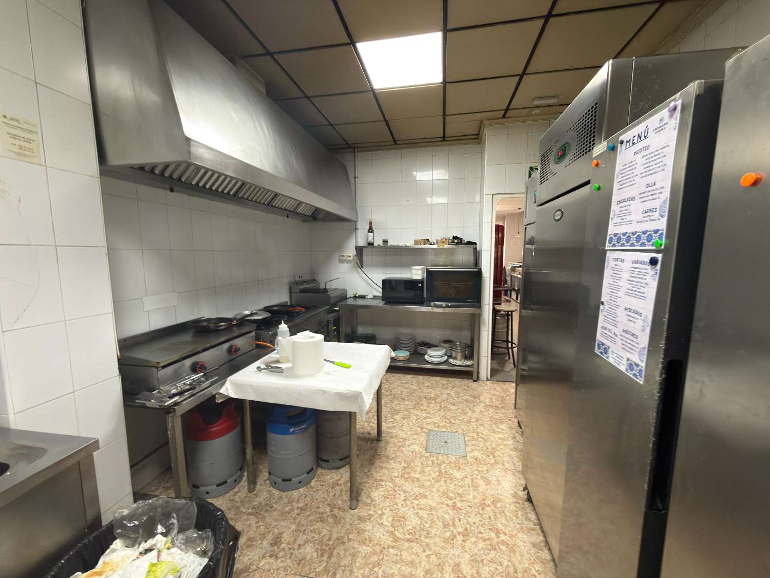 LEASEHOLD TRANSFER – Established Bar/Restaurant in Catral | Approx. 200m² | High Footfall Location