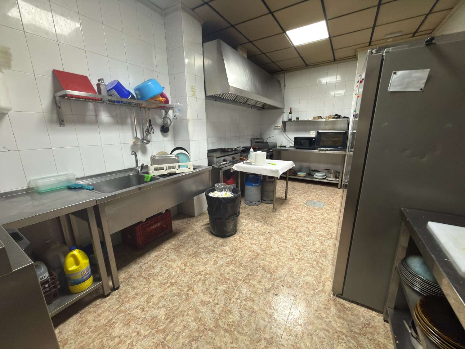 LEASEHOLD TRANSFER – Established Bar/Restaurant in Catral | Approx. 200m² | High Footfall Location