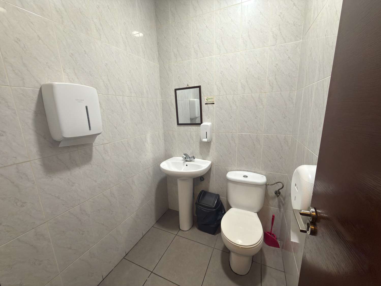 LEASEHOLD TRANSFER – Established Bar/Restaurant in Catral | Approx. 200m² | High Footfall Location