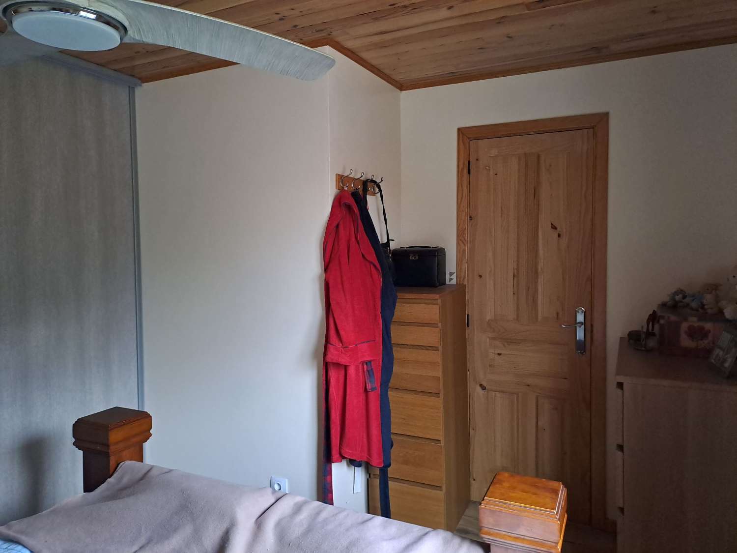 Beautiful Countryside Home with Guest Accommodation on a Private 1,500m² Plot