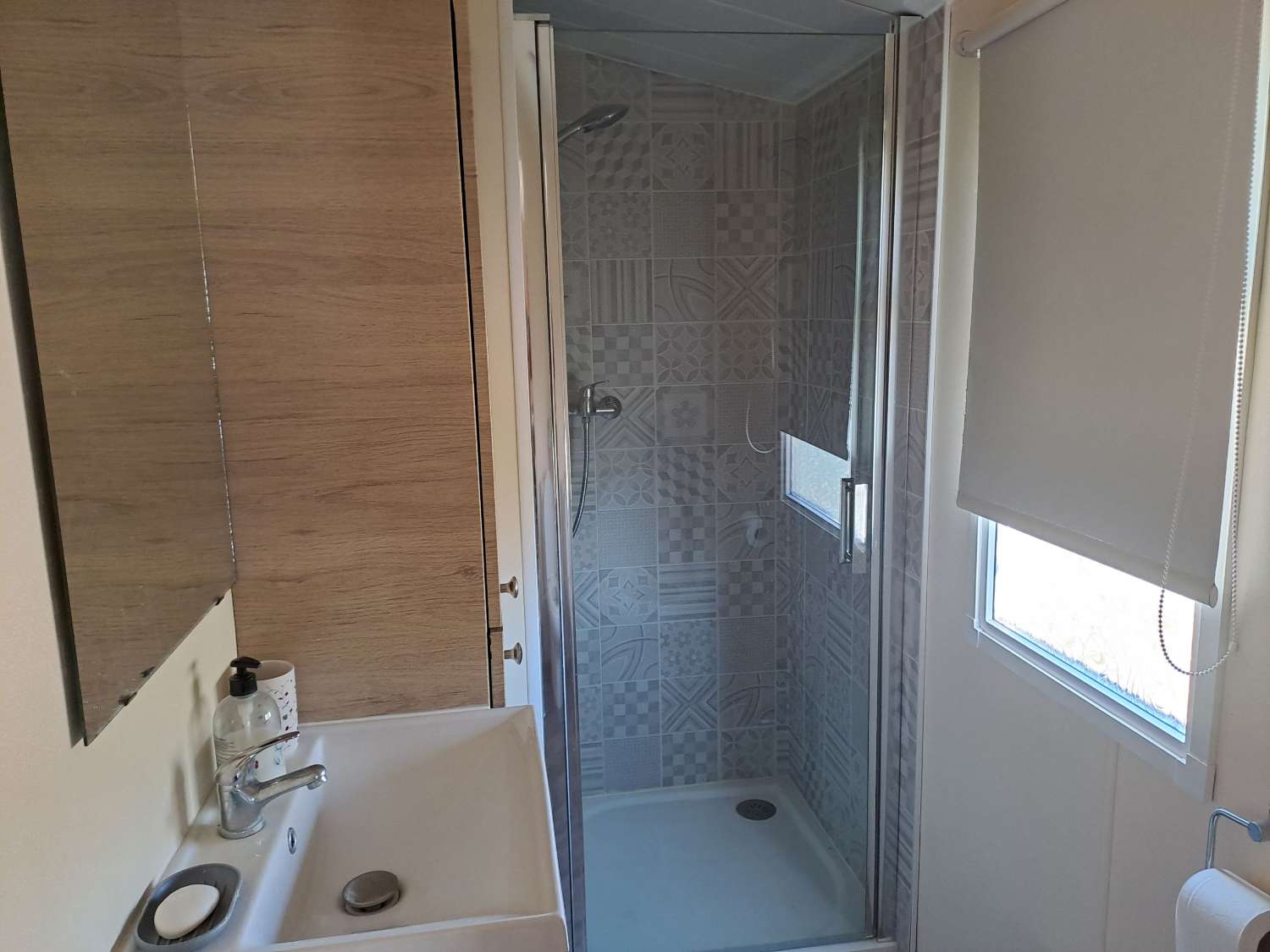 Beautiful Countryside Home with Guest Accommodation on a Private 1,500m² Plot