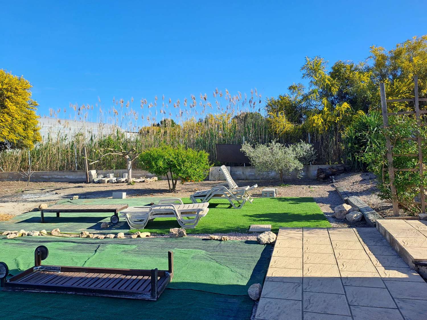 Beautiful Countryside Home with Guest Accommodation on a Private 1,500m² Plot